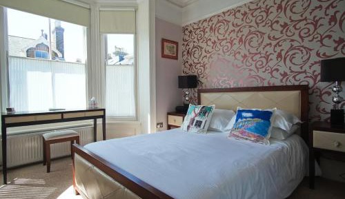 Deluxe Double Room with Shower