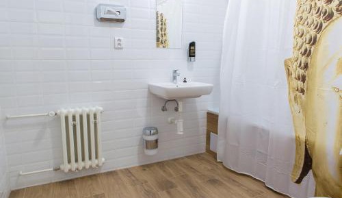 Economy Triple Room