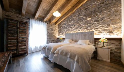 Double or Twin Room with Bathroom