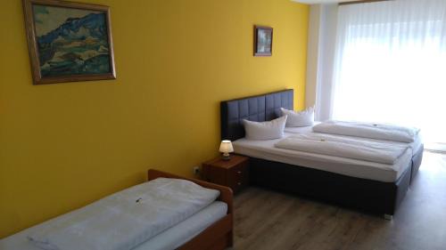 Comfort Triple Room with Shower