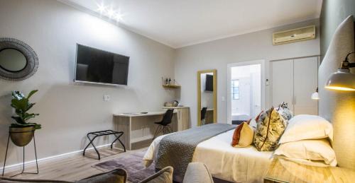Superior Room – King or Twin