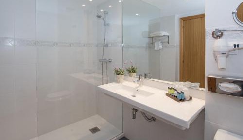Double Room Pool Access
