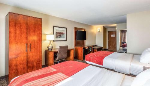 Queen Suite with Two Queen Beds - Non-Smoking