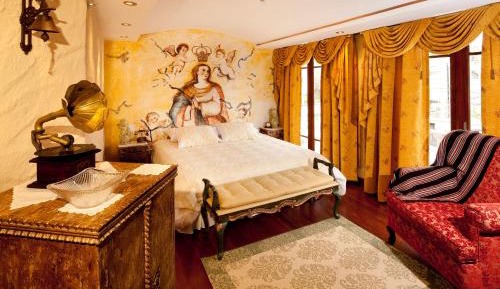 Deluxe Double or Twin Room with Balcony