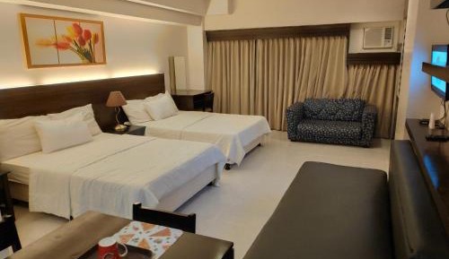 Apartment with Lake View