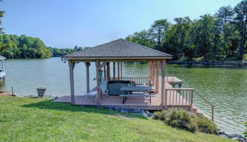 Four bedroom holiday home 