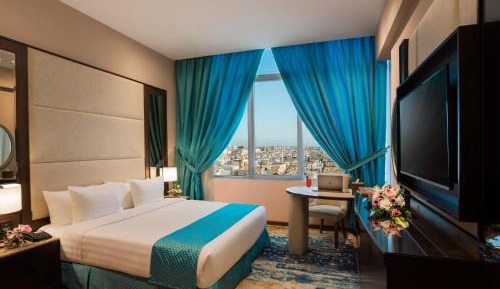 Executive Suite with Jacuzzi