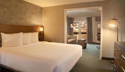 King Suite with Water View