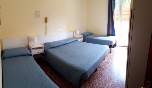 Quadruple Room with Private Bathroom