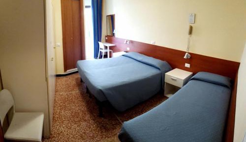 Triple Room with Private Bathroom