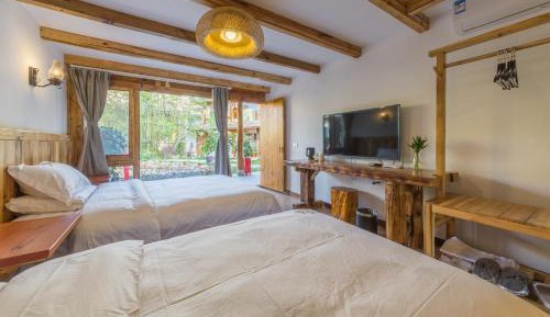 Twin Room with Bathroom