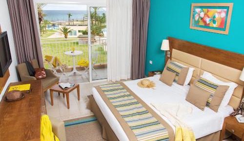 Family Room with Sea View