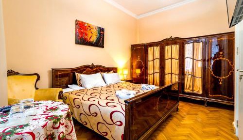 King Room with Balcony