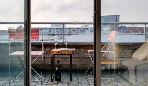 Studio with Terrace