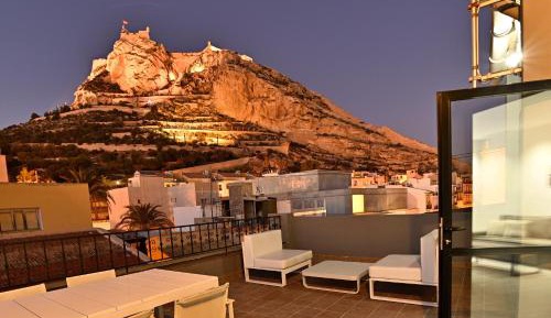 Penthouse Apartment with Private Terrace