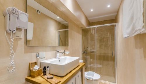 Economy Twin Room with Sea View