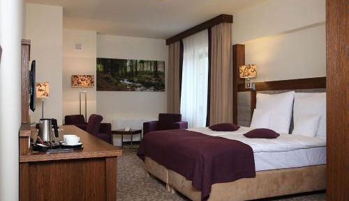 Privilege Room with 2 Connecting Zip Beds