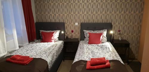 Twin Room with Bathroom