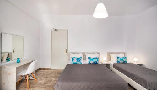 Economy Triple Room