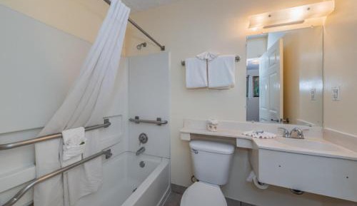 Upgraded Double Non-Smoking, Kitchenette