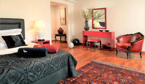  Exclusive Junior Suite with Private Jacuzzi or Pool