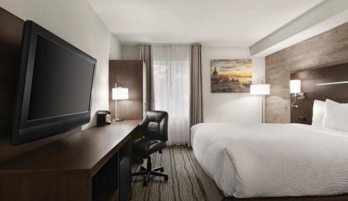 King Room - Wheelchair Accessible/Non-Smoking