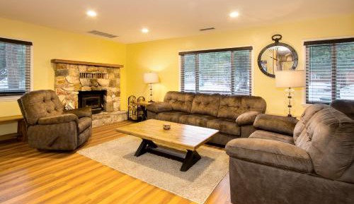 Deluxe Family Suite