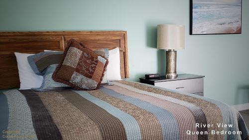 Queen Room with River View