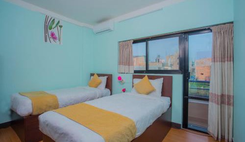 Deluxe Double or Twin Room