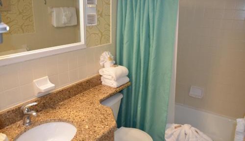 One Bedroom Double Suite - Non-Smoking