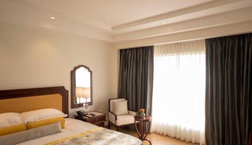 One-Bedroom Executive Suite with Ocean View