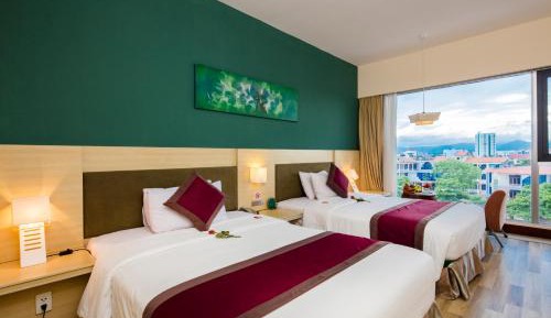 Deluxe Twin Room with City View
