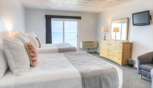 Deluxe Double Room with Balcony - Ocean Front