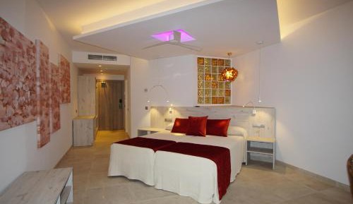 Superior Double Room with Garden View