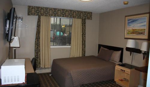 Queen Room