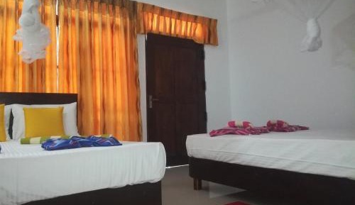 Deluxe Family Room