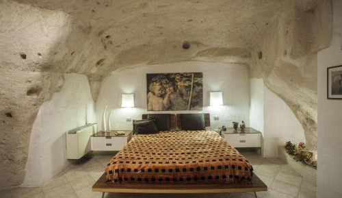 Studio (2 Adults)