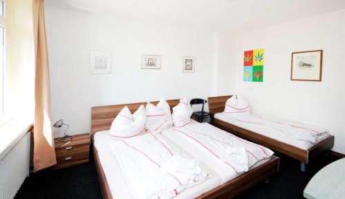 Triple Room with Shared Bathroom