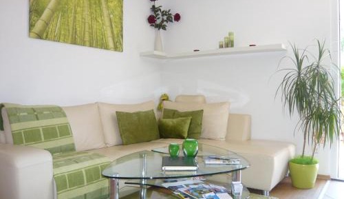 One-Bedroom Apartment with Terrace