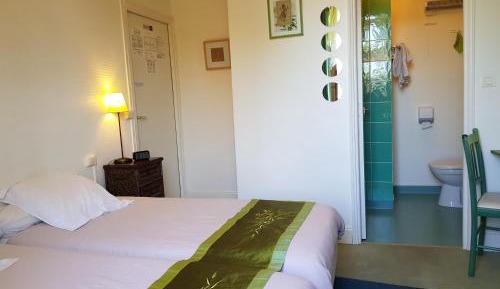 Twin Room with Private Bathroom