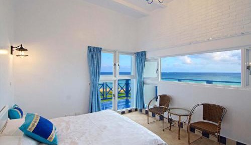 Double Room with Balcony and Sea View