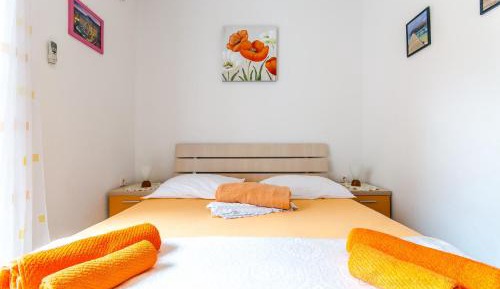 Studio Apartment with Sea View