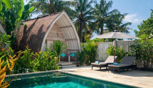 Deluxe Bungalow with Pool View