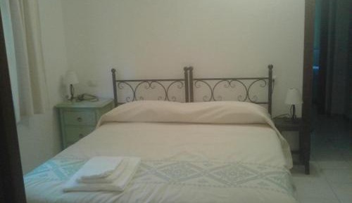 Double or Twin Room with Bathroom