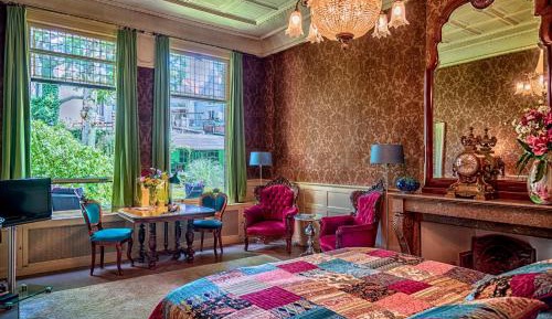 Classic Room with Garden View
