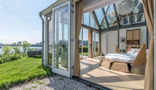 King Room with Lake View