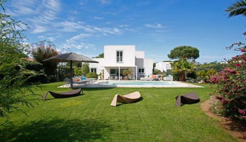 Exclusive Four-Bedroom Villa - Private Pool