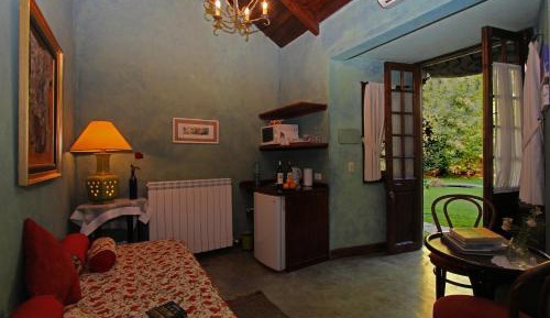 Family Room with Garden View