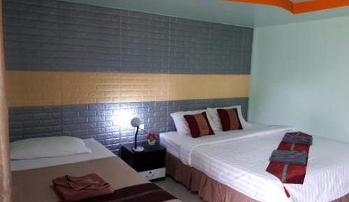 Bungalow with Garden View