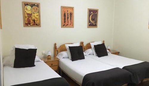 Triple Room with Shared Bathroom